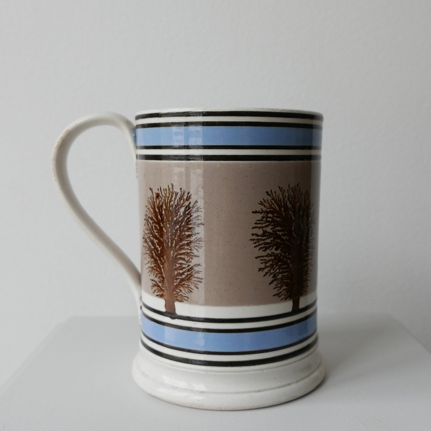 Mochaware pottery tankard mug