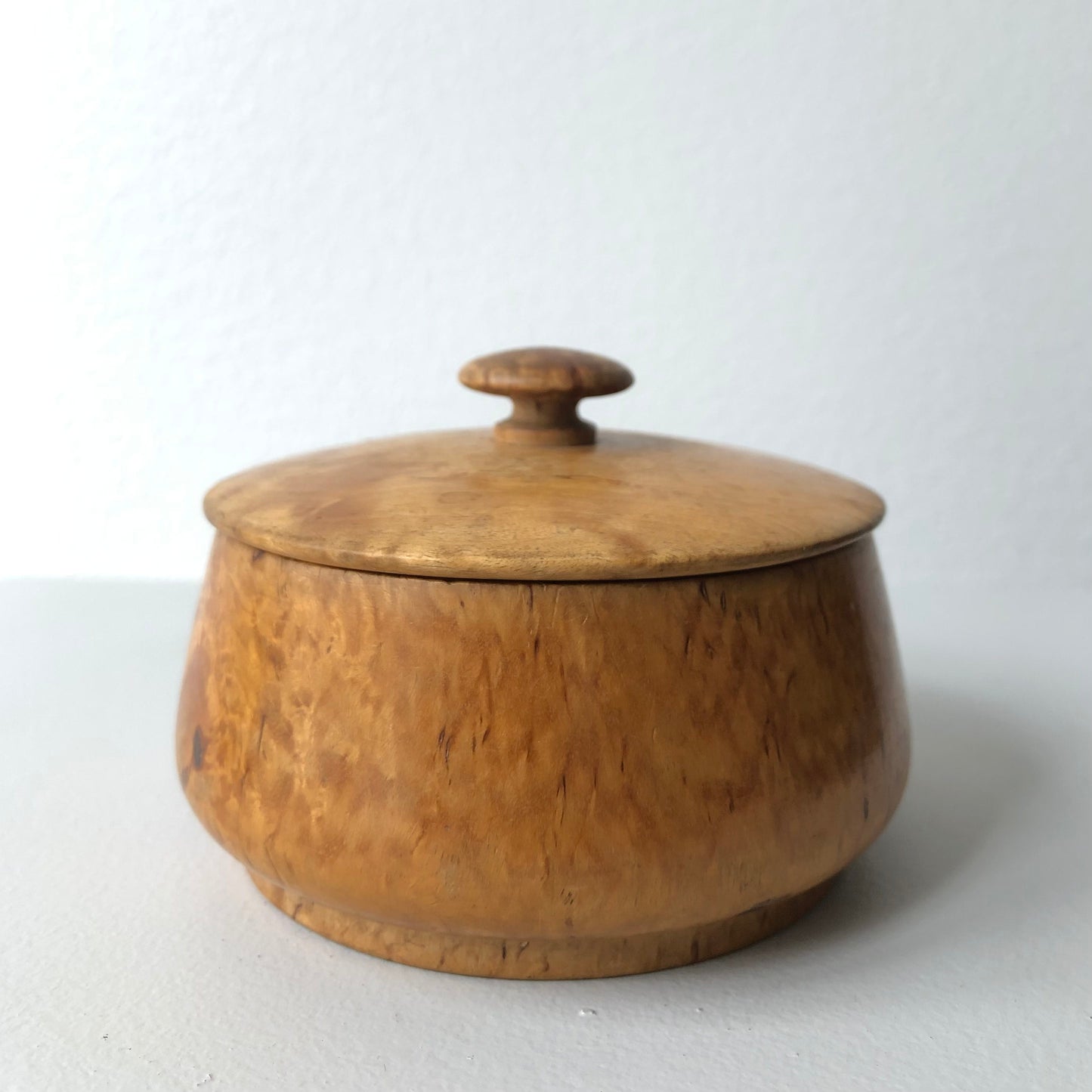 Wood lidded box