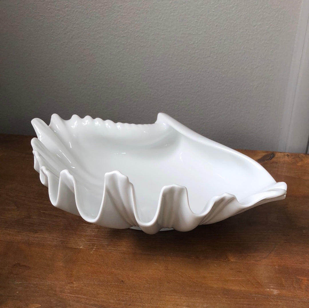 Vicke Lindstrand large porcelain shell